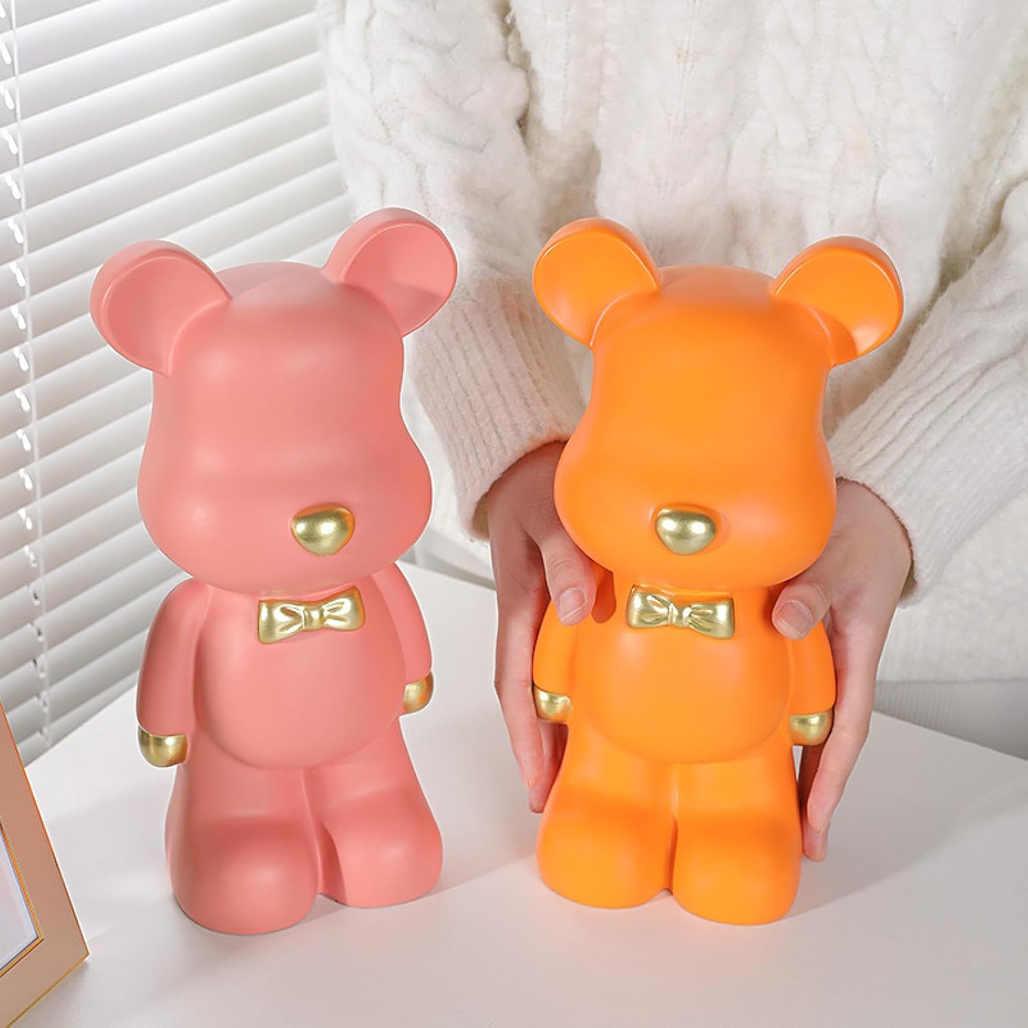 Modern Minimalist Violent Bear Creative Piggy Bank