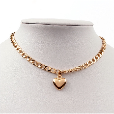 Retro Heart Pendant Necklace for Women