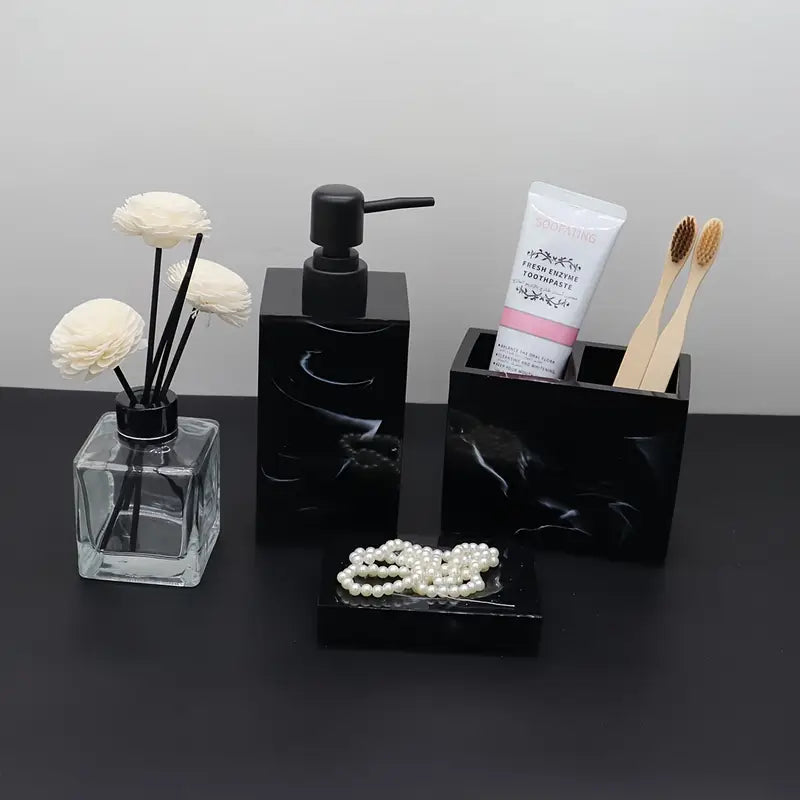 Bathroom accessories set