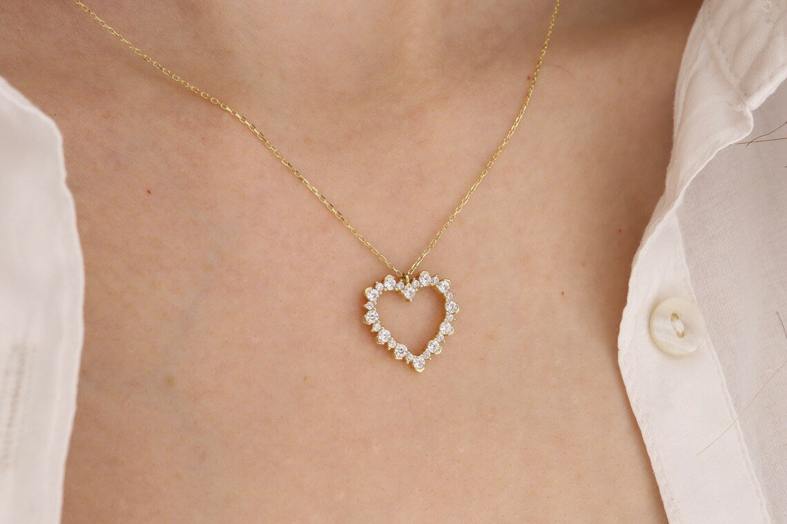 Heart shaped 14k Solid Gold Necklace