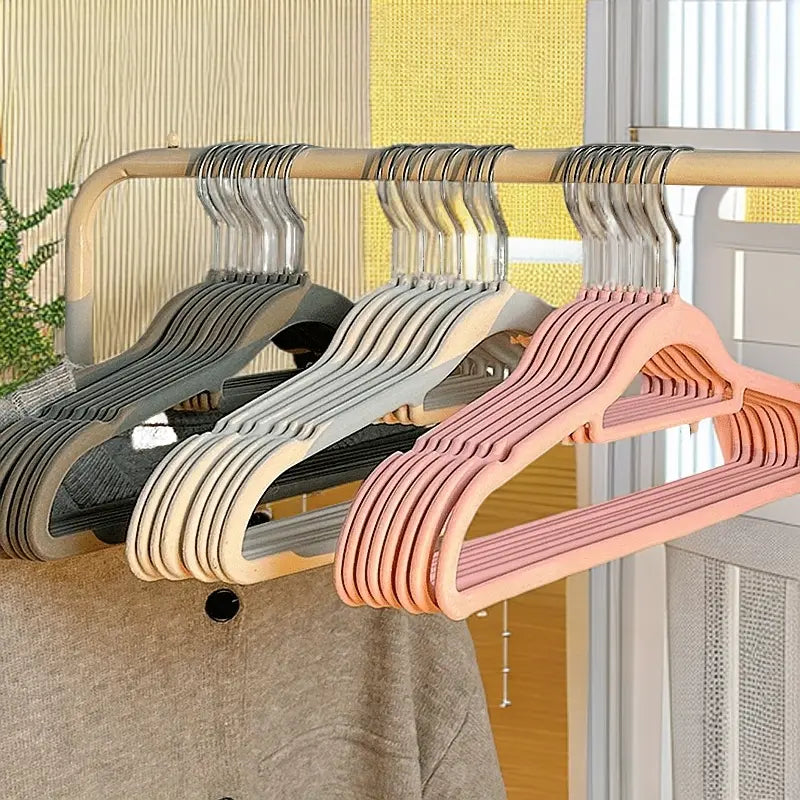 60pcs Flocked Hangers