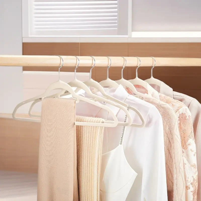 60pcs Flocked Hangers